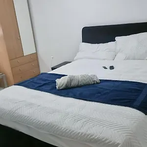 https://free-parking-2-bedroom-aptment-1a-nest-host-by-max.hotelsin-nottingham.com